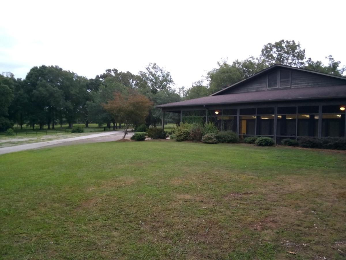 Отель Sautee Private Camping Clarkesville Экстерьер фото
